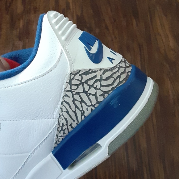 Jordan's Blues Size 10.5 - Picture 12 of 12